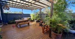 A vendre un magnifique appartement T4 en duplex meublé de 300 m2 situé à Ivandry