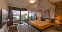 A vendre un magnifique appartement T4 en duplex meublé de 300 m2 situé à Ivandry