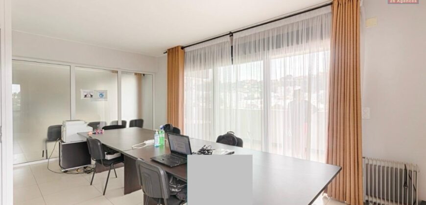 Location d’un appartement T4 situé dans un quartier sécurisé à Cité Planton