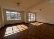 A louer un appartement T3 d’environ 90 m2 situé en plein centre-ville de  Tsaralalana
