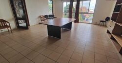 A louer un appartement T3 de 126 m2 situé en plein centre-ville à Ambohijatovo Ambony