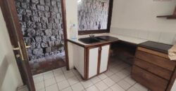 A louer un appartement T3 de 126 m2 situé en plein centre-ville à Ambohijatovo Ambony