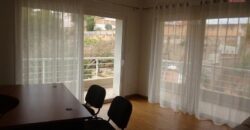 A louer un appartement meublé de haut standing situé dans une résidence sécurisée à Cité Planton
