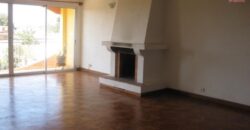 A louer un appartement T4 situé dans une résidence calme et sécurisée à Mandrosoa Ivato