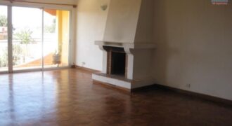 A louer un appartement T4 situé dans une résidence calme et sécurisée à Mandrosoa Ivato