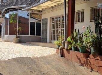 En location un local commercial de 150 m2 situé entre Andranobevava et Analamahitsy