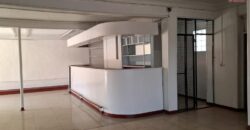 En location un local commercial de 150 m2 situé entre Andranobevava et Analamahitsy