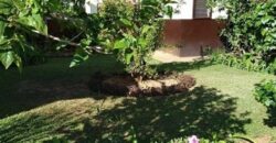A louer une villa basse semi-meublée de type F4 située dans une résidence sécurisée à Tanjombato