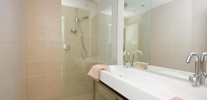 A vendre bel appartement neuf de 100 m2 situé au sein d’un lotissement sécurisé à Andrononobe