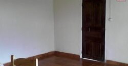 A vendre une grande villa à trois niveaux située dans un quartier calme et sécurisée à Ambohibao