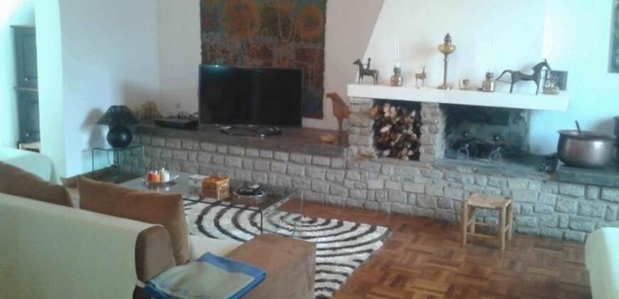 A vendre une villa à étage située dans le quartier résidentiel d’Amboaroy à Ambohibao