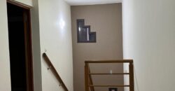 En location une superbe villa T5 avec piscine située dans un quartier calme et résidentiel à Mandrosoa Ivato