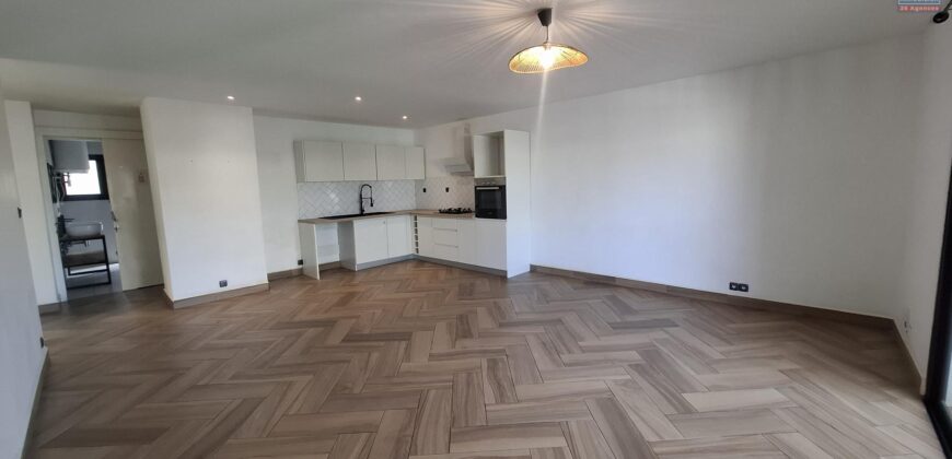 A louer un agréable appartement T4 situé à Androhibe