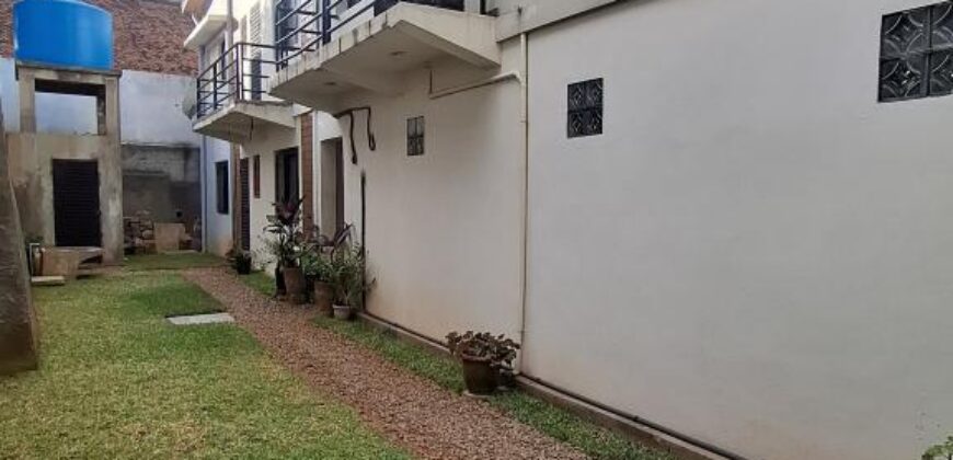 A louer un agréable appartement T4 situé à Androhibe