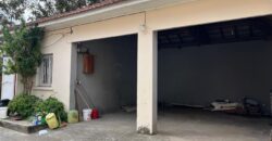 A vendre une belle villa T5 de 200 m2 habitable sur un terrain de 1000m2 située à Andranoro,