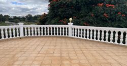 A louer une villa T6 avec piscine située dans un quartier calme à Ambohitrarahaba Androhibe