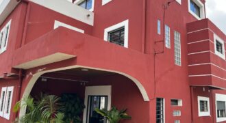 A louer villa T5 sur tous niveaux située dans un quartier calme et résidentiel à Ambohitrarahaba