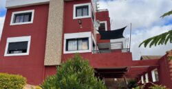A louer villa T5 sur tous niveaux située dans un quartier calme et résidentiel à Ambohitrarahaba