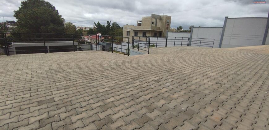 A louer un bel appartement T4 neuf situé dans un immeuble sécurisé à Imerimanjaka