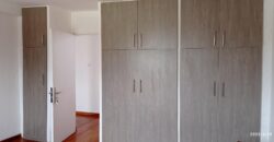 A louer une charmante villa T4 à étage située dans un quartier calme d’Ambatomaro