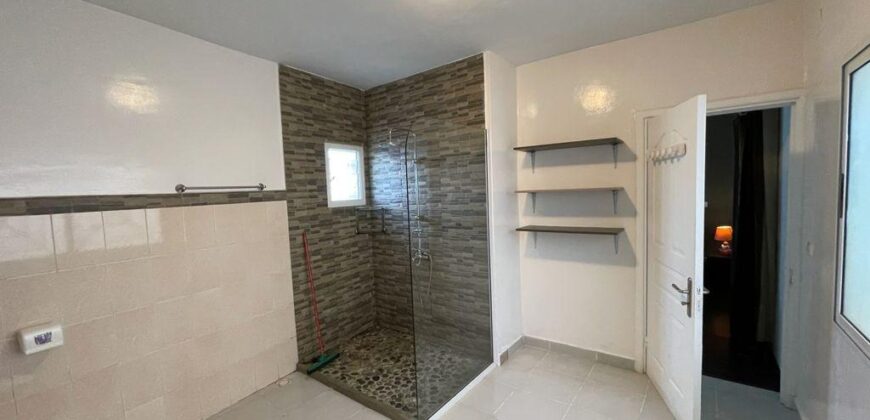 A louer un bel appartement T2 semi-meublé situé dans une résidence sécurisée à Ivandry