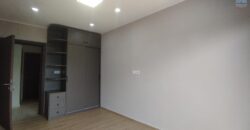 A louer un bel appartement T4 neuf situé dans un immeuble sécurisé à By pass