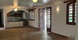 En location une villa basse de type F4 située dans un quartier calme et résidentiel à Ilafy