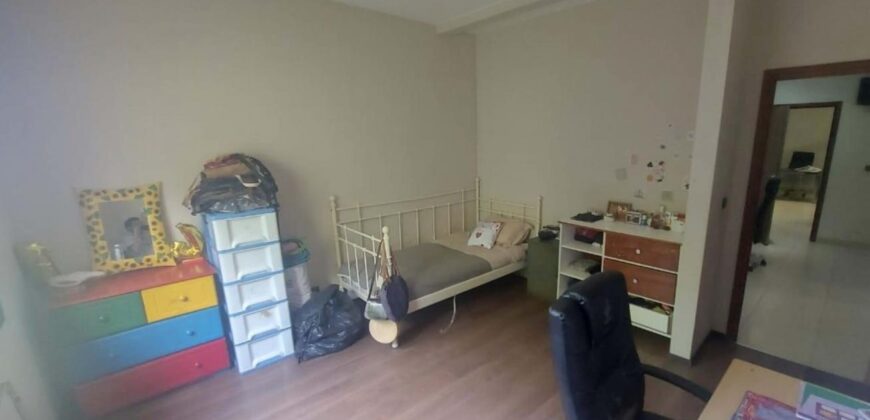 A vendre une villa T7 de standing de 200 m2 sur terrain de 1500 m2 située dans le quartier résidentiel d’Ambatoroka