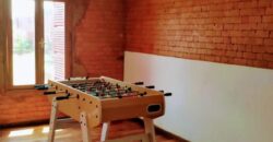 A louer une spacieuse villa T6 avec piscine sur un terrain de 2700 m2 à Itaosy Ambohidrapeto