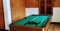 A louer une spacieuse villa T6 avec piscine sur un terrain de 2700 m2 à Itaosy Ambohidrapeto