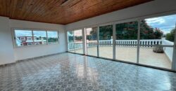 A louer une villa T6 avec piscine située dans un quartier calme à Ambohitrarahaba Androhibe