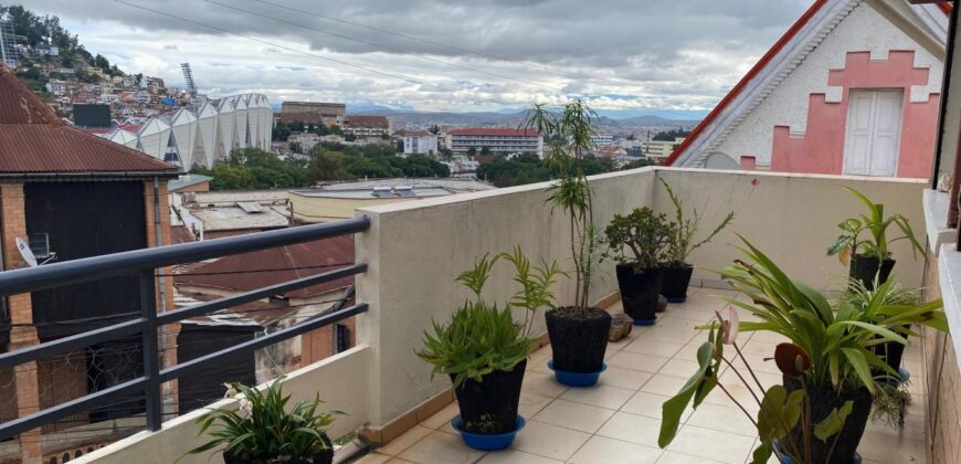 Location d’un appartement T3 meublé situé à Amparibe proche de toutes les commodités