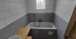 A vendre une charmante villa à étage T4 d’environ 110 m2 située dans un quartier calme à Ambohijanahary