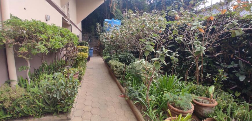 À louer charmant appartement T3 meublé situé dans une résidence sécurisée à Mahamasina
