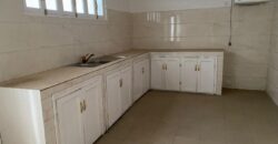 À louer une villa de type F3 avec garage située à Tanjombato
