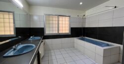 Location spacieuse villa T5 avec jardin et garage située dans la résidence Bonnet à Ivandry
