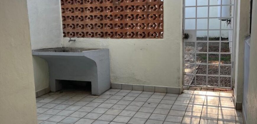 Location spacieuse villa T5 avec jardin et garage située dans la résidence Bonnet à Ivandry