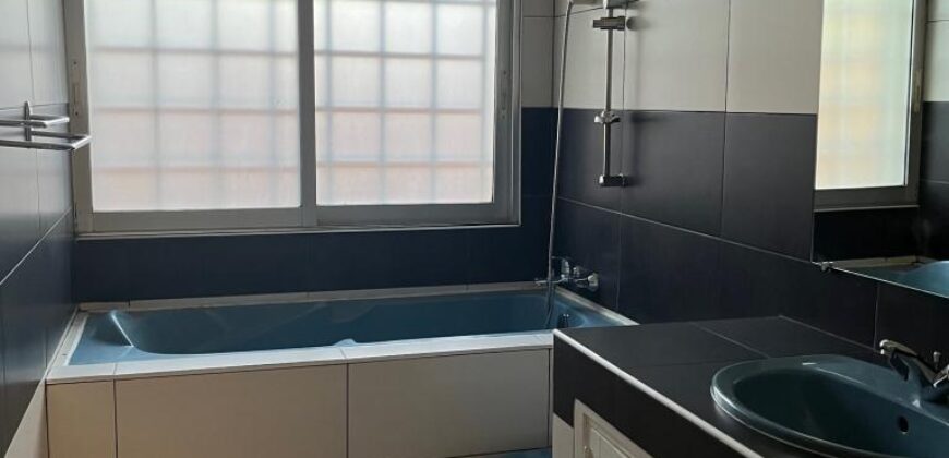 Location spacieuse villa T5 avec jardin et garage située dans la résidence Bonnet à Ivandry