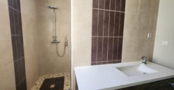 À louer une villa de standing T6 avec piscine située dans un quartier résidentiel très prisé à Ambohibao