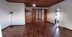 À louer une grande villa T6 située dans un quartier résidentiel calme à Ambatobe