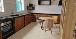 À louer une grande villa T6 située dans un quartier résidentiel calme à Ambatobe