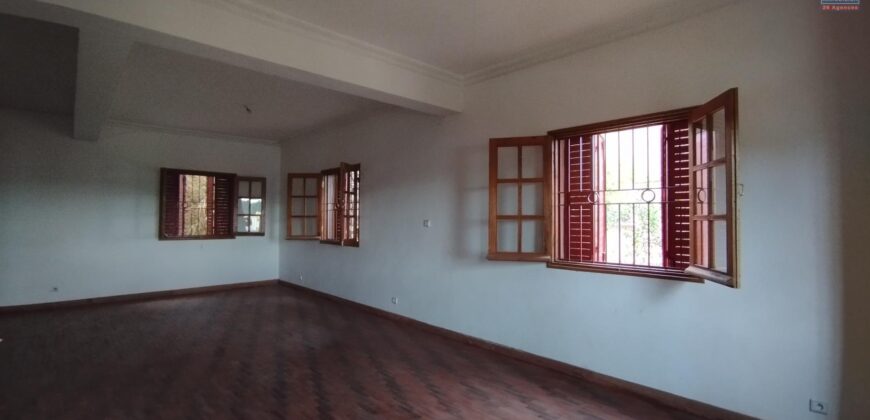 Location d’une villa style traditionnel de type F5 située à Andranomena- Ambohibao