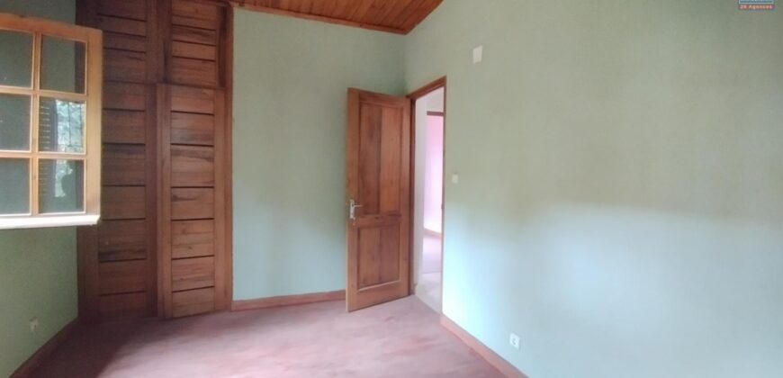 Location d’une villa style traditionnel de type F5 située à Andranomena- Ambohibao