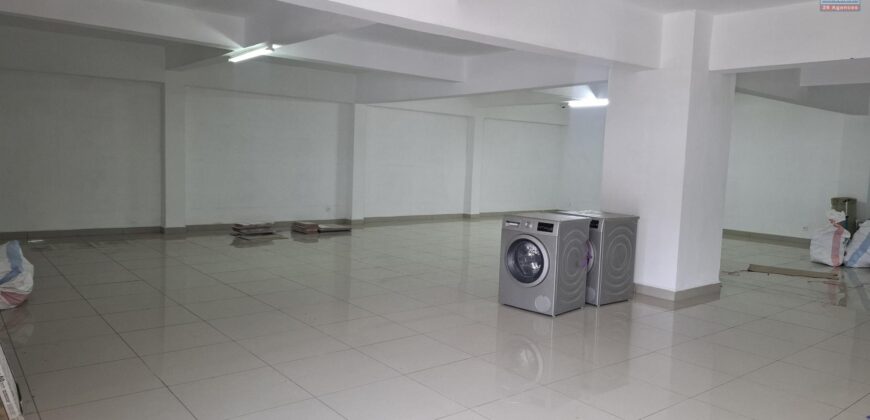 Location d’un entrepôt de 480 m2 situé dans une enceinte sécurisée à Ambolokandrina