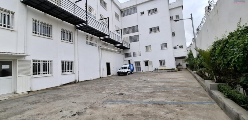 Location d’un entrepôt de 480 m2 situé dans une enceinte sécurisée à Ambolokandrina