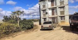 En location un appartement T3 situé dans un quartier calme à Sabotsy Namehana