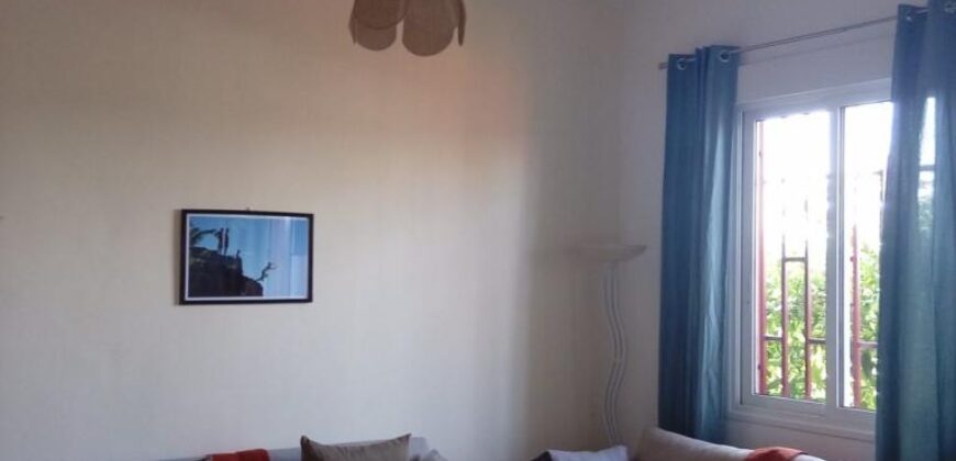 Location d’un appartement T3 meublé situé dans un quartier calme et sécurisé à Ambatobe