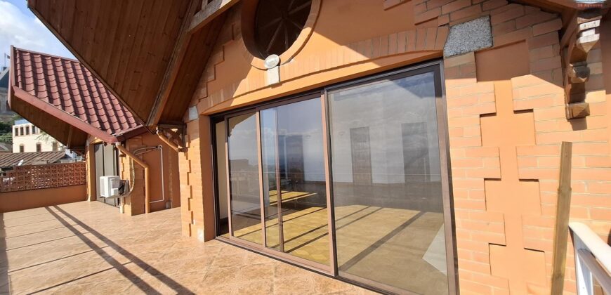 Location d’un spacieux appartement T3 offrant une vue imprenable situé sur La Haute Ville