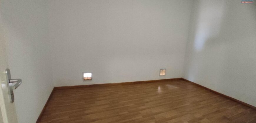 À louer charmant appartement T3 situé dans un immeuble calme et sécurisé à Ivandry