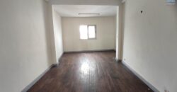 Location d’un appartement en duplex T4 situé en plein centre-ville de Behoririka